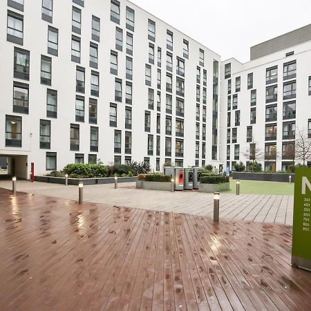 Sterling Court In Wembley Lejlighed London Eksteriør billede